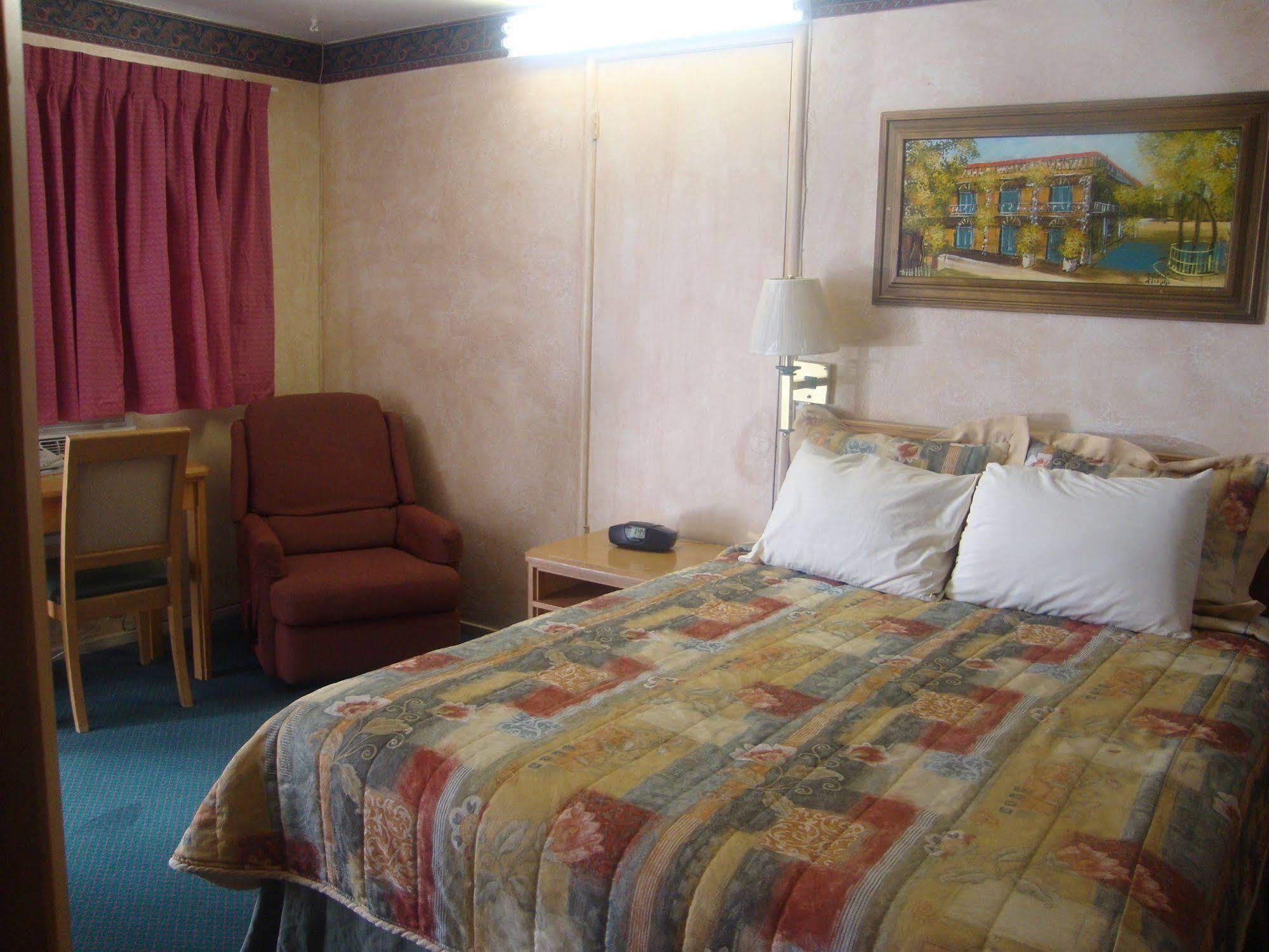Bluebird Day Inn & Suites South Lake Tahoe Bilik gambar